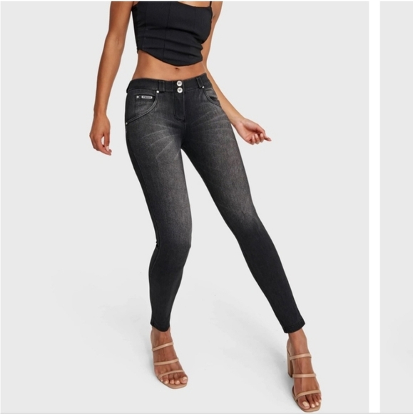 Freddy WR.UP Fashion - Mid Rise - Full Length Pants Size XL - Picture 3 of 13